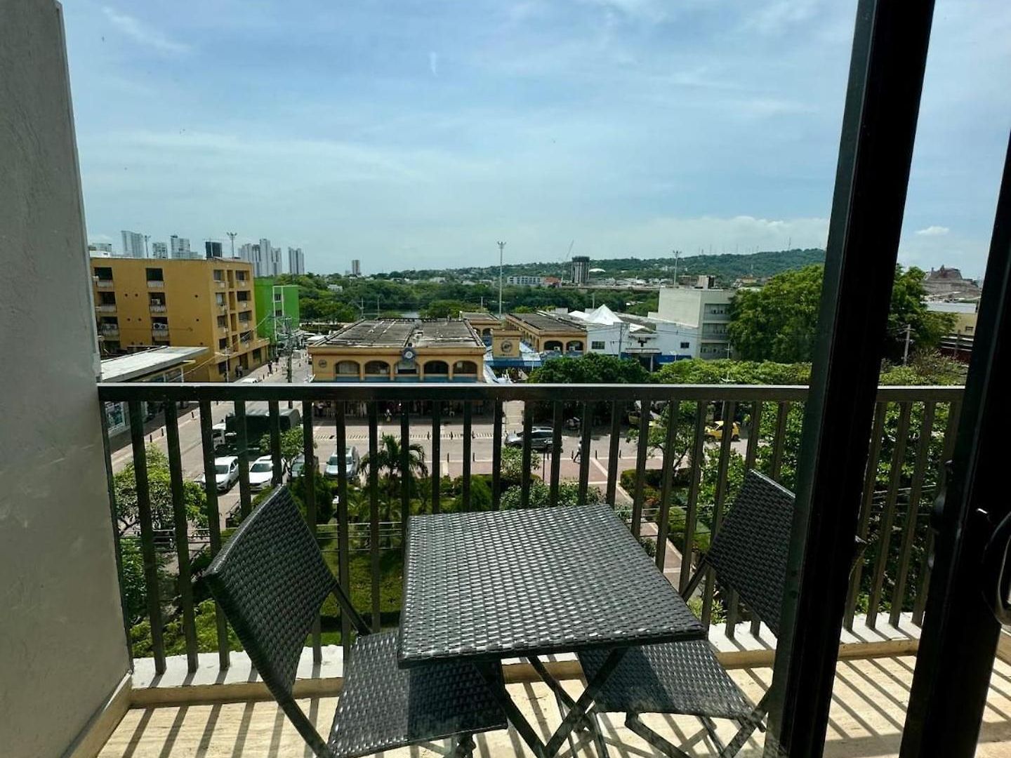 Trendy Loft - Walk To Old & Getsemani Apartment Cartagena